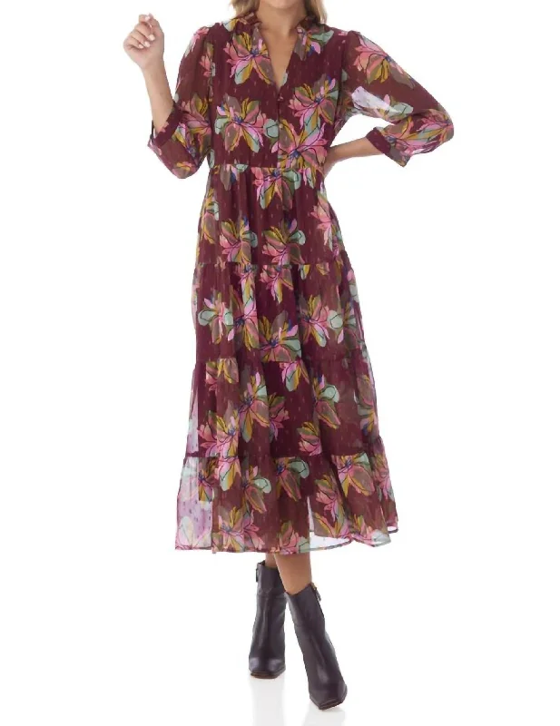 Women's Outdoor Attire Macrostie Dress In Gallery Floral