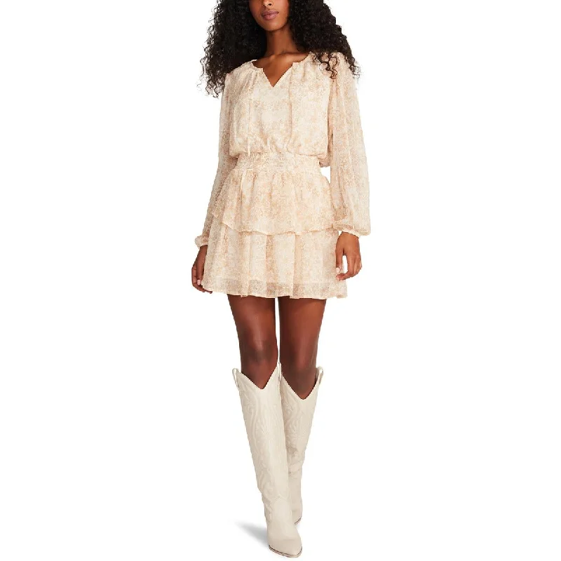 Women's Relaxed Outfit Steve Madden Women's Printed Smocked Tiered Blouson Mini Dress