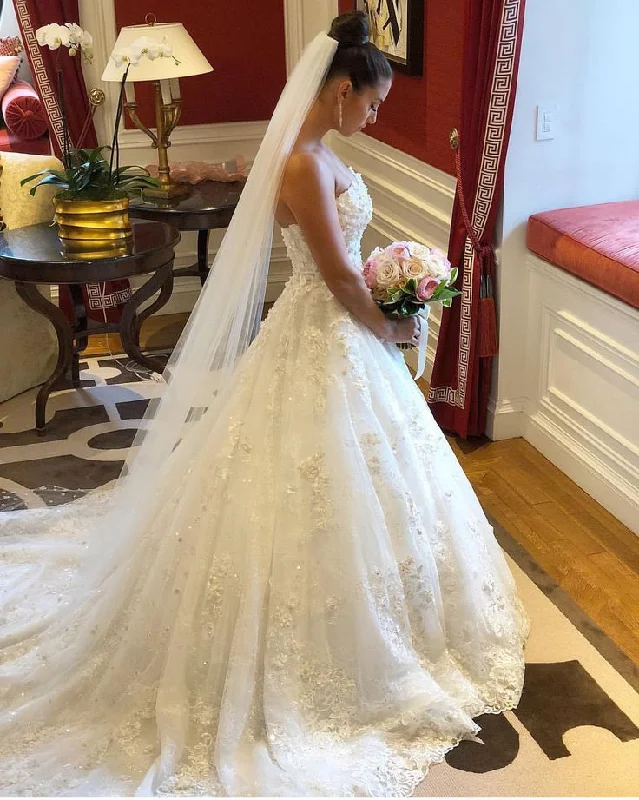 Women's Comfortable Apparel A Line Ball Gown Tulle Lace Wedding Dress Long Bridal Gown        S6240