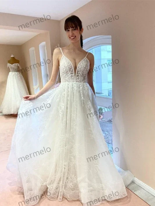 Sustainable Women's Clothing Charming Floor Length Spaghetti Straps Sleeveless A Line Lace Tulle Wedding Dress with Applique