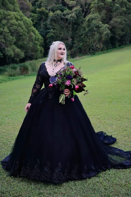 Women's Transitional Clothes Long Sleeve Black Wedding Dresses Lace Appliques Tulle A Line V-neck Gown      S5196