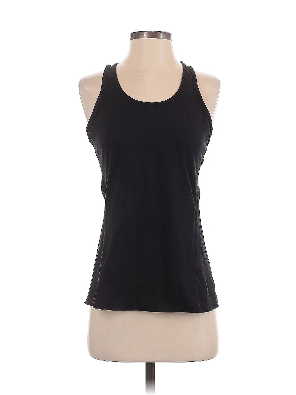 Modern Women's Outfit Tank Top