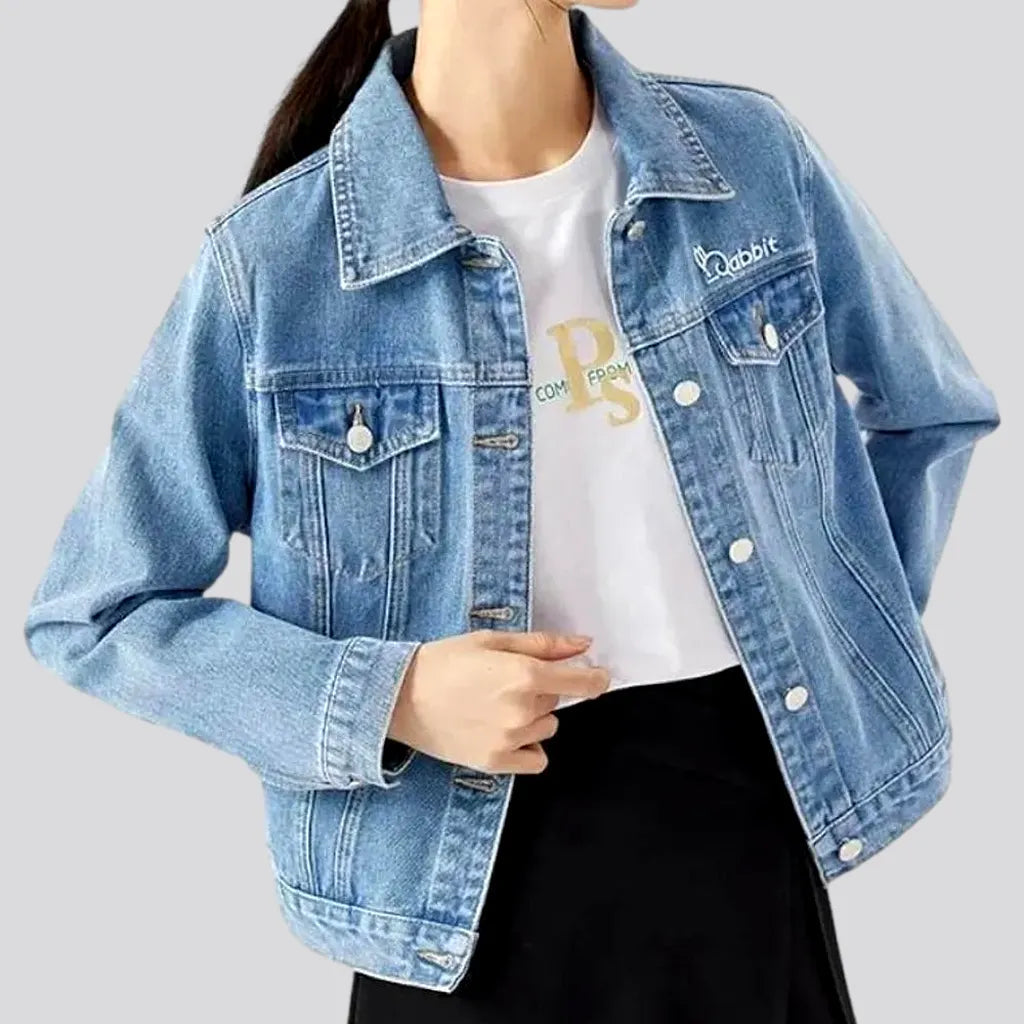 Sustainable Women's Clothing Light-wash 90s denim jacket for women