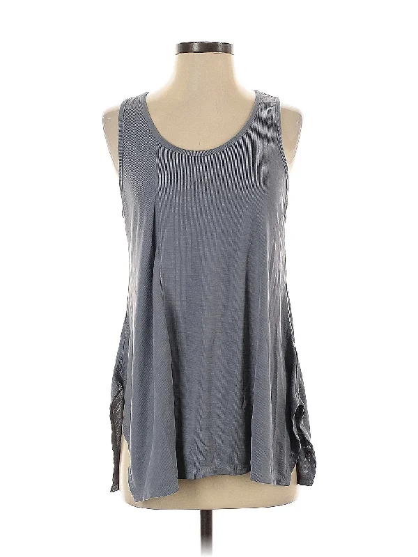 Women's Plus-Size Casual Outfit Sleeveless T Shirt