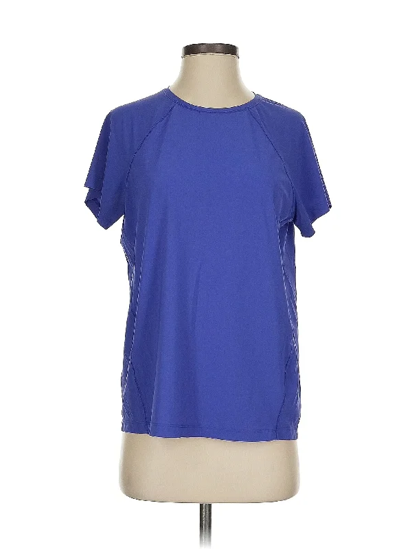 Women's Weekend Outfit Active T Shirt